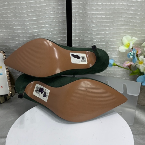 (H2) NWT ASOS DESIGN mid-heeled court shoes in green, size 4/10.3cm - Picture 5 of 9